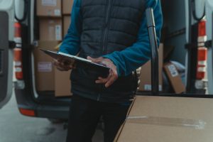 Logistica aziendale e riduzione costi: Come tagliare i costi di spedizione senza rinunciare al servizio